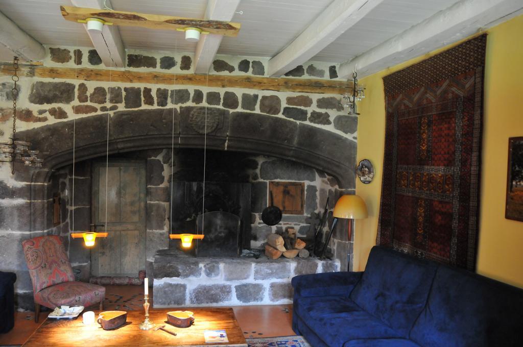 Bed and Breakfast Le Potala Le Bouchet-Saint-Nicolas Exterior foto